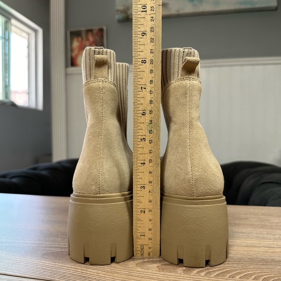 Steve Madden Hutch Sand Suede Chelsea boot - Picture 7 of 10